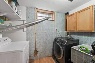 2705 Golden Valley Rd, Minneapolis, MN 55411 - Photo 24