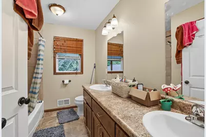 6456 Edgewood Avenue N, Brooklyn Park, MN 55428 - Photo 10