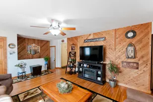 1005 W Poplar Ave, Cameron, WI 54822 - Photo 14