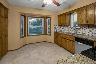 3919 Princeton Trail, Eagan, MN 55123 - Photo 8