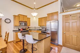 3143 Frontier Dr, Woodbury, MN 55129 - Photo 2