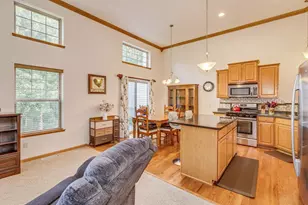 3143 Frontier Dr, Woodbury, MN 55129 - Photo 8