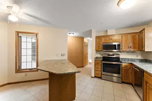 3434 Silver Ln NE, Saint Paul, MN 55421 - Photo 16