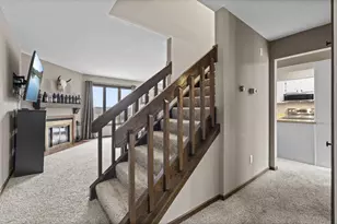 587 Locust St S, Prescott, WI 54021 - Photo 6