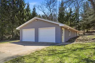 N7691 910th St, River Falls, WI 54022 - Photo 4