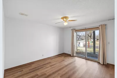 2511 Rose Avenue E, Maplewood, MN 55119 - Photo 18