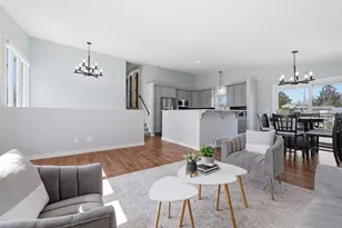 2382 Erin Ct, New Brighton, MN 55112 - Photo 4