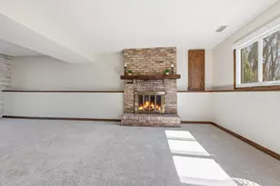 2382 Erin Ct, New Brighton, MN 55112 - Photo 16