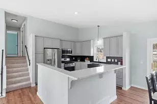 2382 Erin Ct, New Brighton, MN 55112 - Photo 8