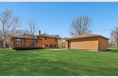 2526 Bittersweet Lane, Maplewood, MN 55109 - Photo 2