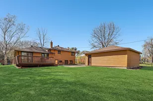2526 Bittersweet Ln, Maplewood, MN 55109 - Photo 2