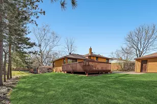 2526 Bittersweet Ln, Maplewood, MN 55109 - Photo 26