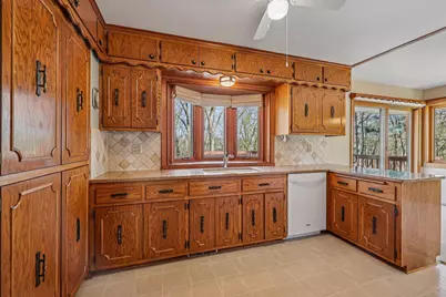 2526 Bittersweet Lane, Maplewood, MN 55109 - Photo 6
