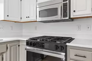 383 Tessier Cir, Vadnais Heights, MN 55127 - Photo 24