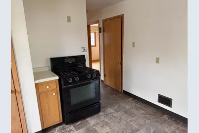 314 and 316 Pershing Ave N, New Prague, MN 56071 - Photo 6