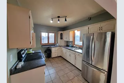 924 13th Avenue S, Saint Cloud, MN 56301 - Photo 2