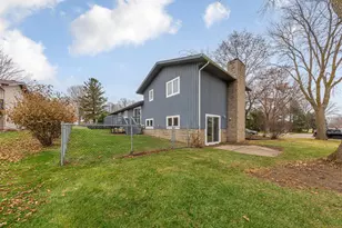 22 Mitchell Dr, Faribault, MN 55021 - Photo 6