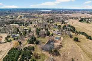 6 Pine Valley Dr, Dellwood, MN 55110 - Photo 38