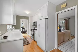 1829 Edgewood Ave S, Saint Louis Park, MN 55426 - Photo 18