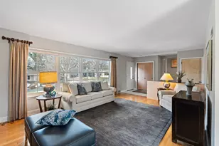 1829 Edgewood Ave S, Saint Louis Park, MN 55426 - Photo 8