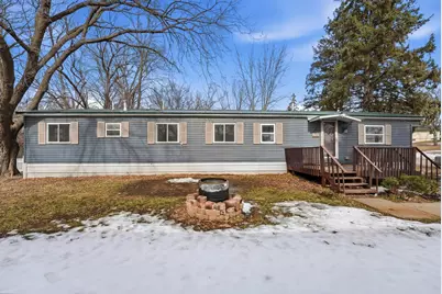 1335 W River Street #4, Monticello, MN 55362 - Photo 1