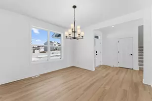 553 Waterford Pl, Waconia, MN 55387 - Photo 8