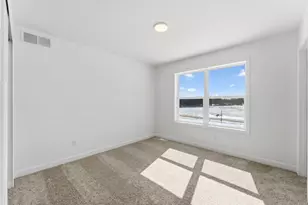 553 Waterford Pl, Waconia, MN 55387 - Photo 14