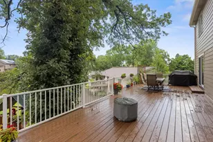 8017 Tierneys Woods Curv, Bloomington, MN 55438 - Photo 14