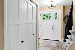 8017 Tierneys Woods Curv, Bloomington, MN 55438 - Photo 20