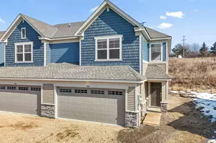 186 HUNTINGTON DR, Waconia, MN 55387 - Photo 2