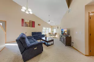 104 Morningside Dr NE, Hutchinson, MN 55350 - Photo 6