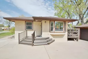 5526 Unity Ave N, Crystal, MN 55429 - Photo 2