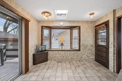 5526 Unity Avenue N, Crystal, MN 55429 - Photo 6