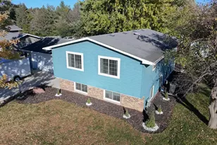 524 10th Ave NW, Dodge Center, MN 55927 - Photo 1