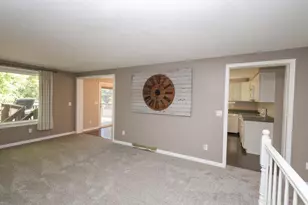 524 10th Ave NW, Dodge Center, MN 55927 - Photo 6