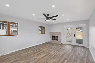 8912 Tretbaugh Dr, Bloomington, MN 55431 - Photo 6