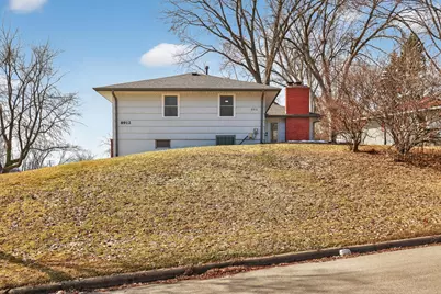 8912 Tretbaugh Drive, Bloomington, MN 55431 - Photo 52