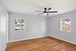 8912 Tretbaugh Dr, Bloomington, MN 55431 - Photo 22