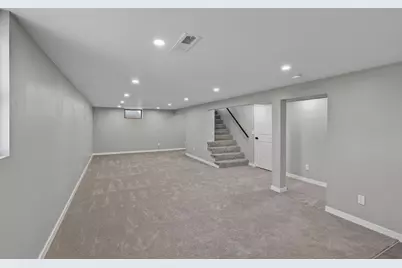 8912 Tretbaugh Drive, Bloomington, MN 55431 - Photo 36