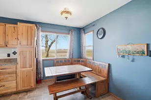 28761 Sleepy Hollow Rd, Winthrop, MN 55396 - Photo 4