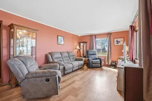 28761 Sleepy Hollow Rd, Winthrop, MN 55396 - Photo 8