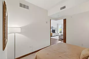 901 S 2nd St, Minneapolis, MN 55415 - Photo 14