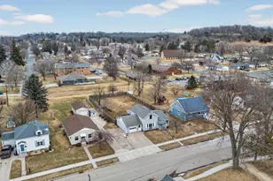 431 E 13th St, Saint Charles, MN 55972 - Photo 52