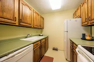 183 Little Canada Rd E, Little Canada, MN 55117 - Photo 6