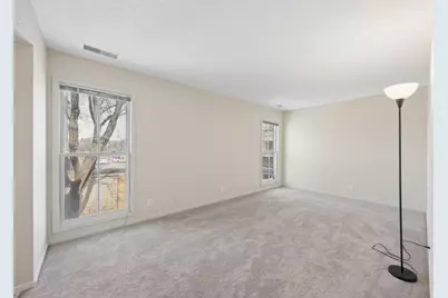 6320 Barrie Road #2B, Edina, MN 55435 - Photo 6