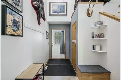 441 Pleasant Lane, Chaska, MN 55318 - Photo 2