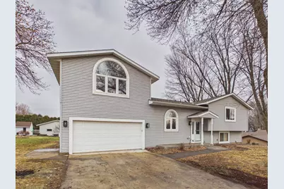 573 Rolling Meadows Lane SE, New Prague, MN 56071 - Photo 2