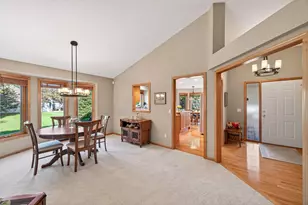 2614 Parkview Ct, White Bear Lake, MN 55110 - Photo 14