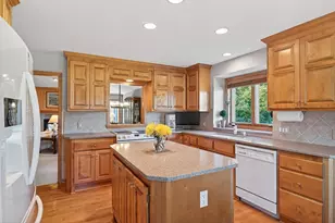 2614 Parkview Ct, White Bear Lake, MN 55110 - Photo 16