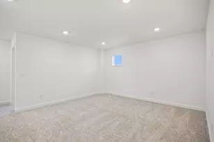 18310 Gladiator Dr, Lakeville, MN 55068 - Photo 12